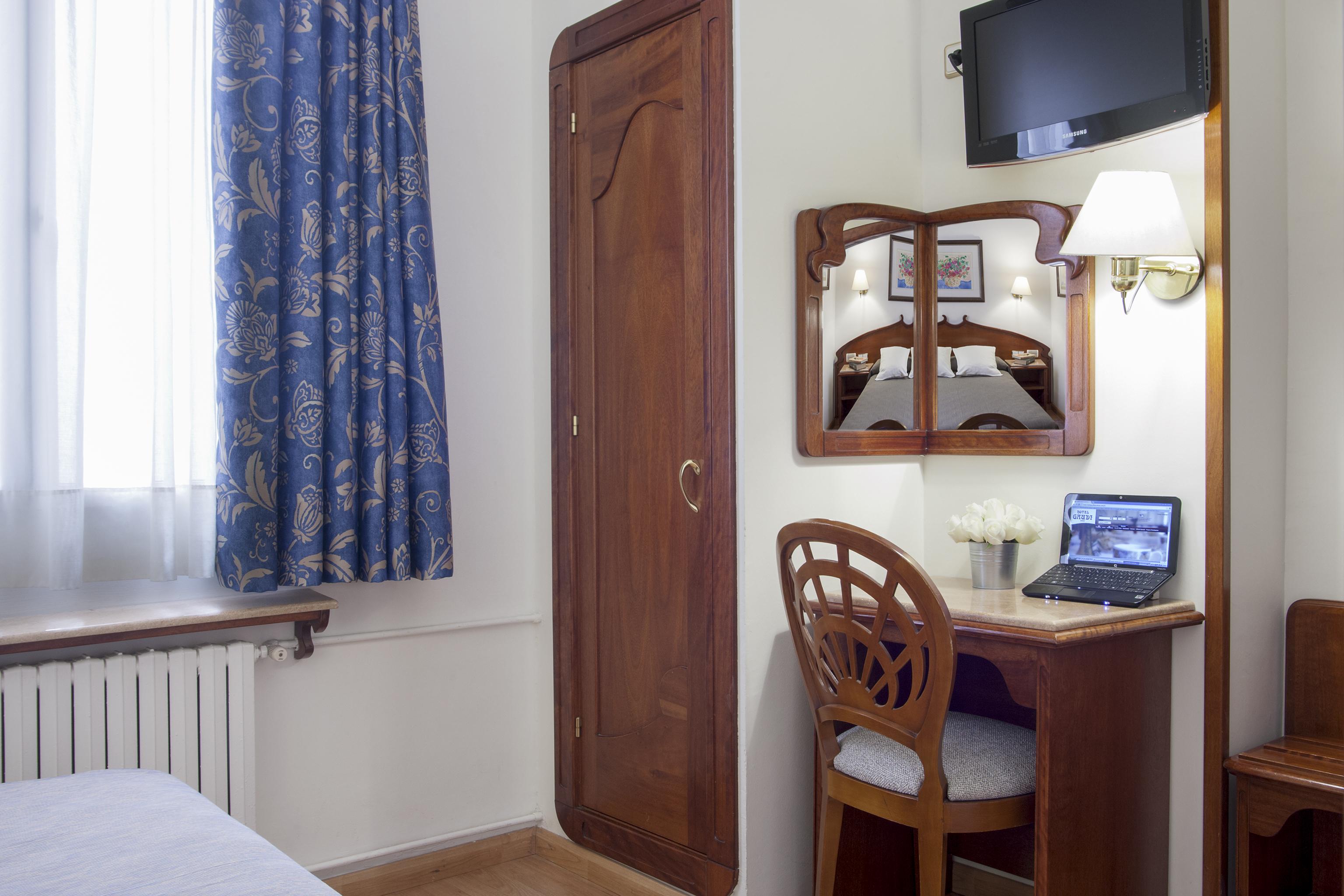 Gaudi Hotel Barcelona Ngoại thất bức ảnh