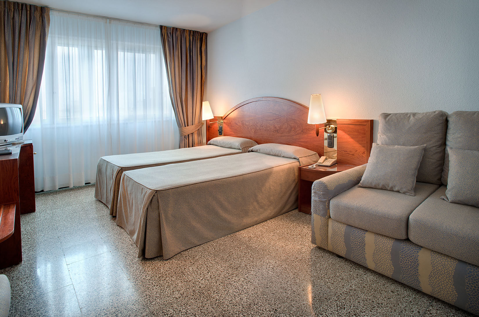 Gaudi Hotel Barcelona Ngoại thất bức ảnh