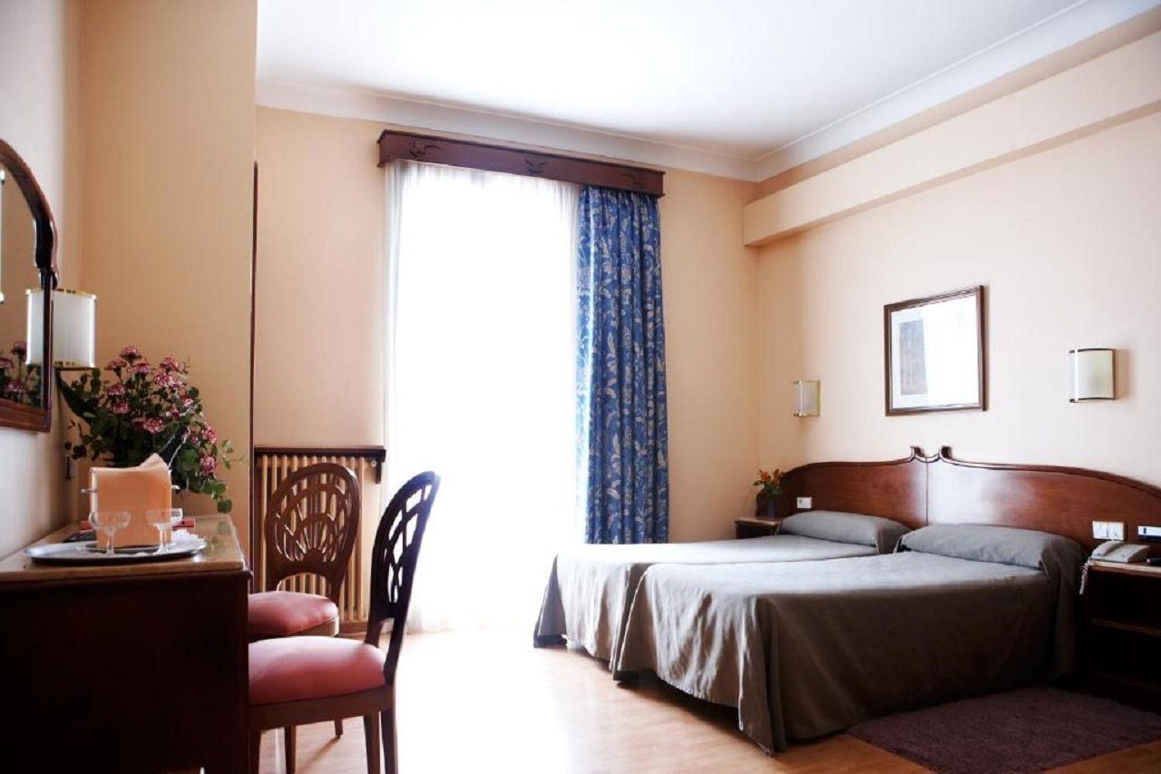 Gaudi Hotel Barcelona Ngoại thất bức ảnh